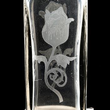 An Imperial glass carafe, early 20th century.