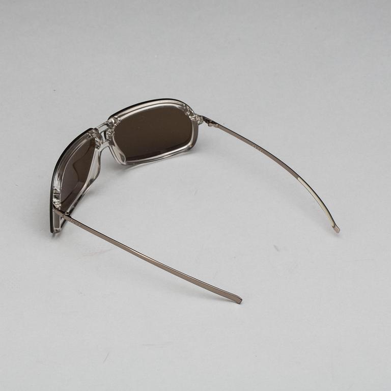SOLGLASÖGON, Gucci.