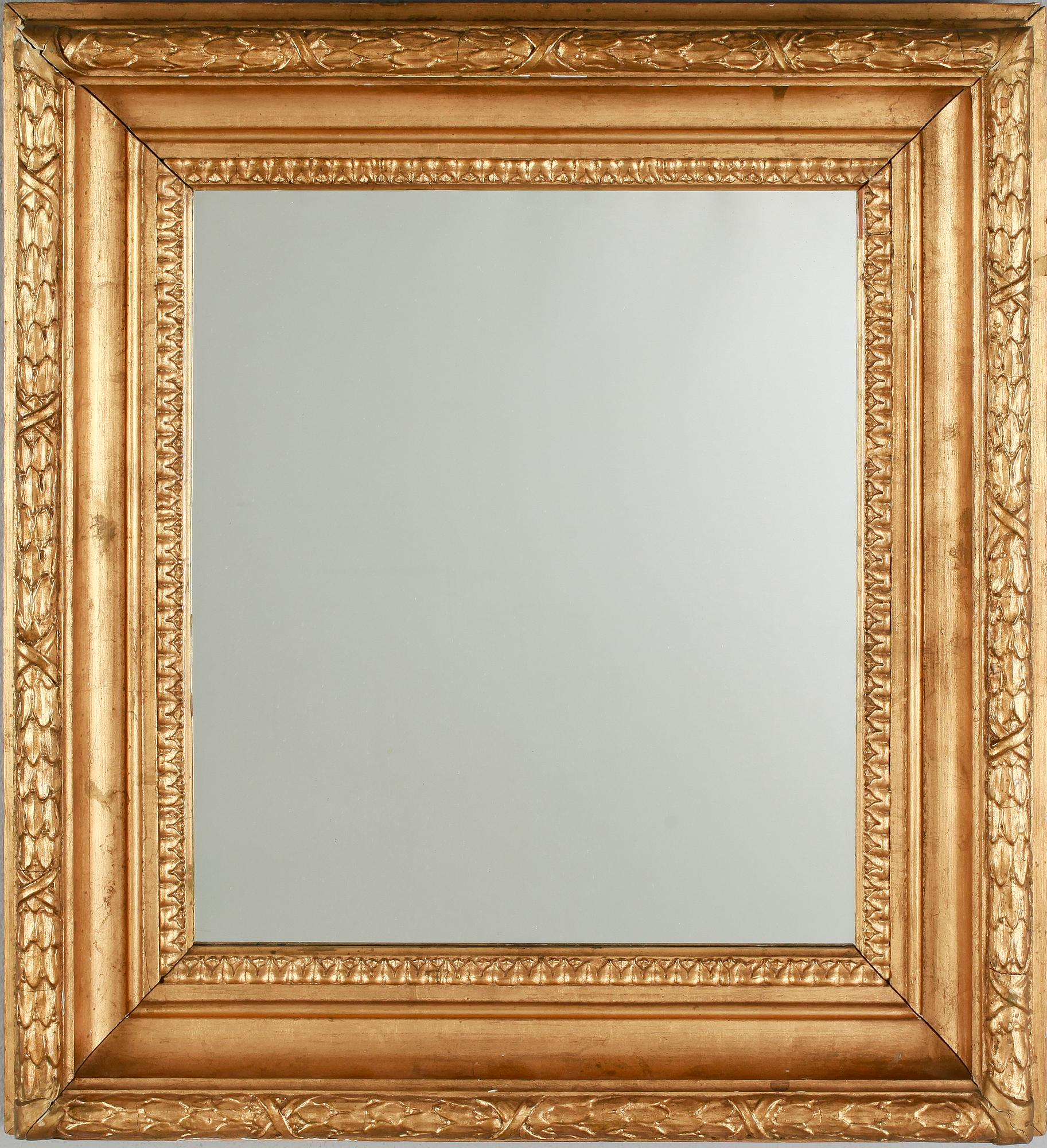 TAVELRAM, förgylld och bronserad, med spegelglas, 1800-tal.