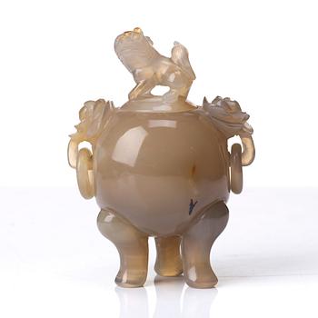 Two agathe cups and a censer with cover, Qing dynasty.