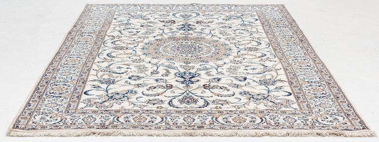 Matta, Nain, ca 293 x 197 cm.