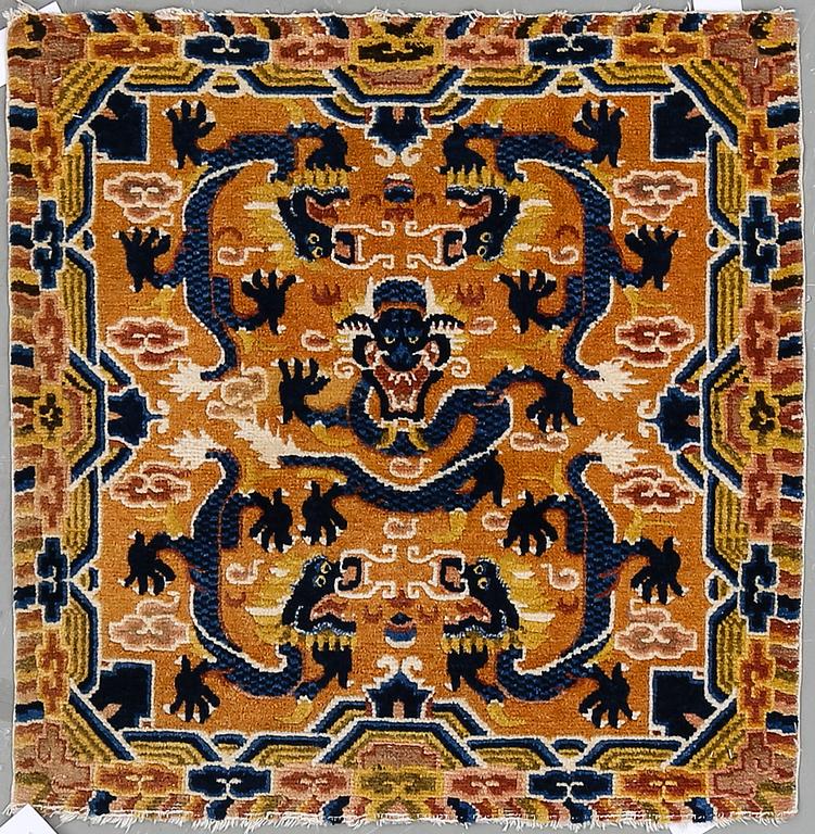 MEDITATION RUG, semi-antique Ningxia. Around 75 x 75 cm.
