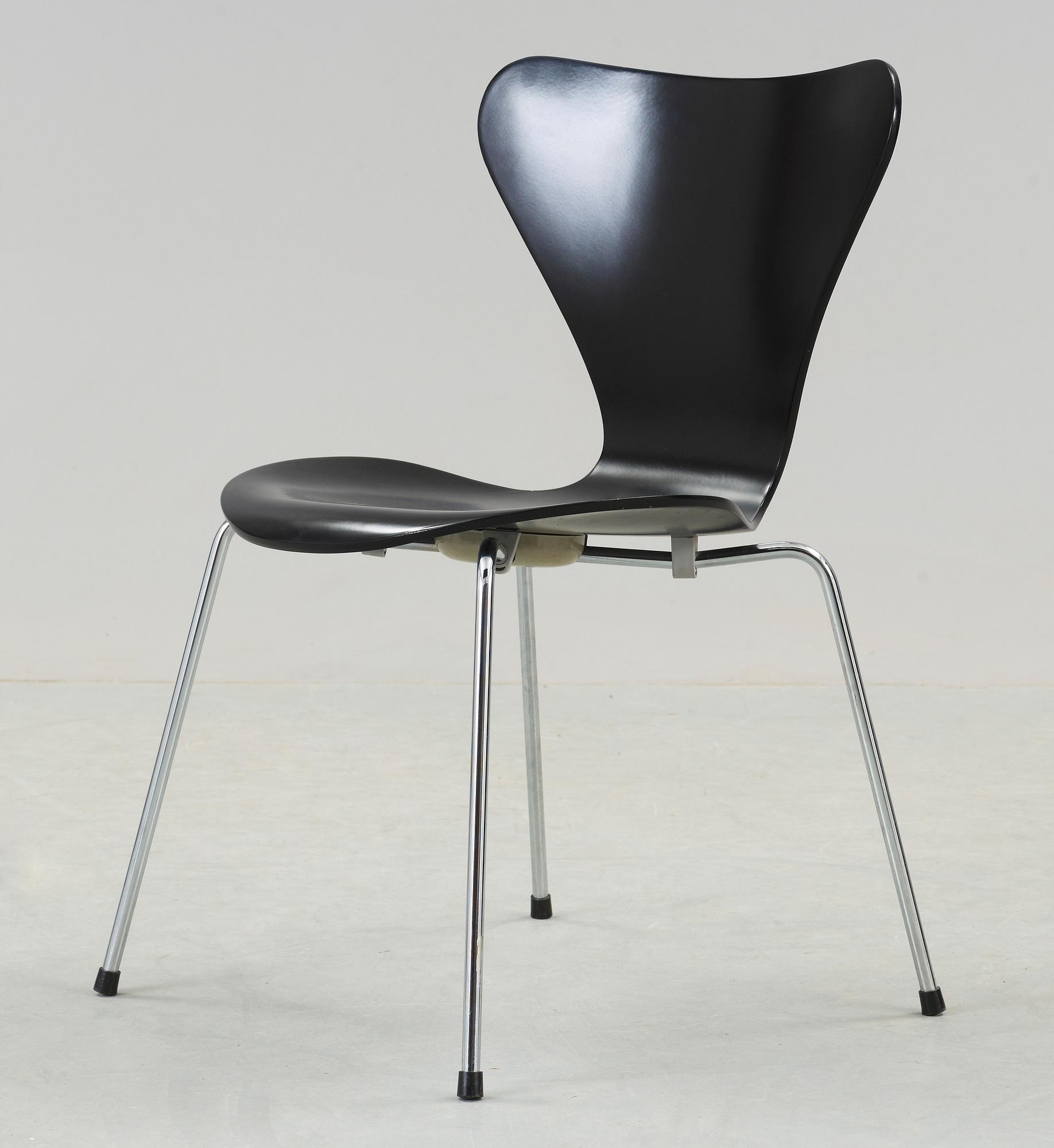 STOL, "Sjuan", Arne Jacobsen, Fritz Hansen, bär datering 1970.