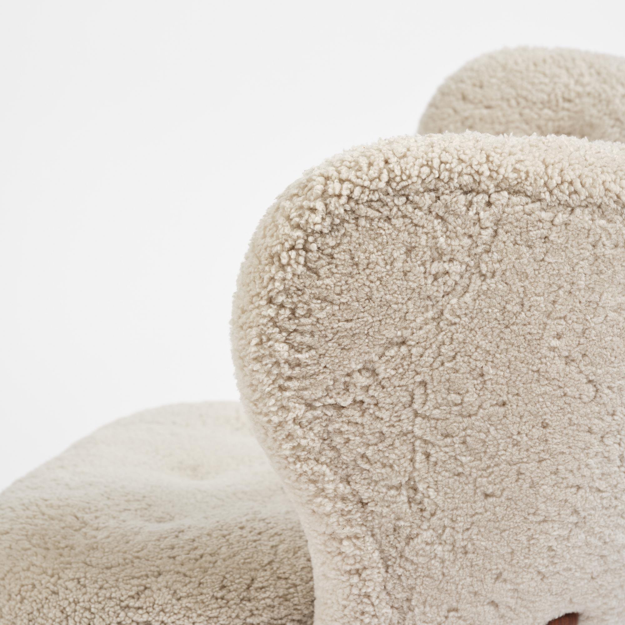 Viggo Boesen, fåtöljer, ett par, "Little Petra", &Tradition, ca 2019.