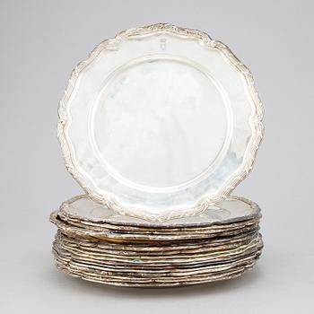 13 Swedish silver plates, 1915-52.