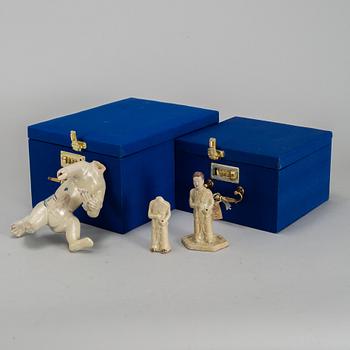 A group of three porcelain figurines, South East Asia, 16th/17th Century.
