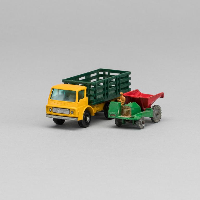 LESNEY MATCHBOX SERIES, 2 st, bland annat Dumper RWO2a-2.