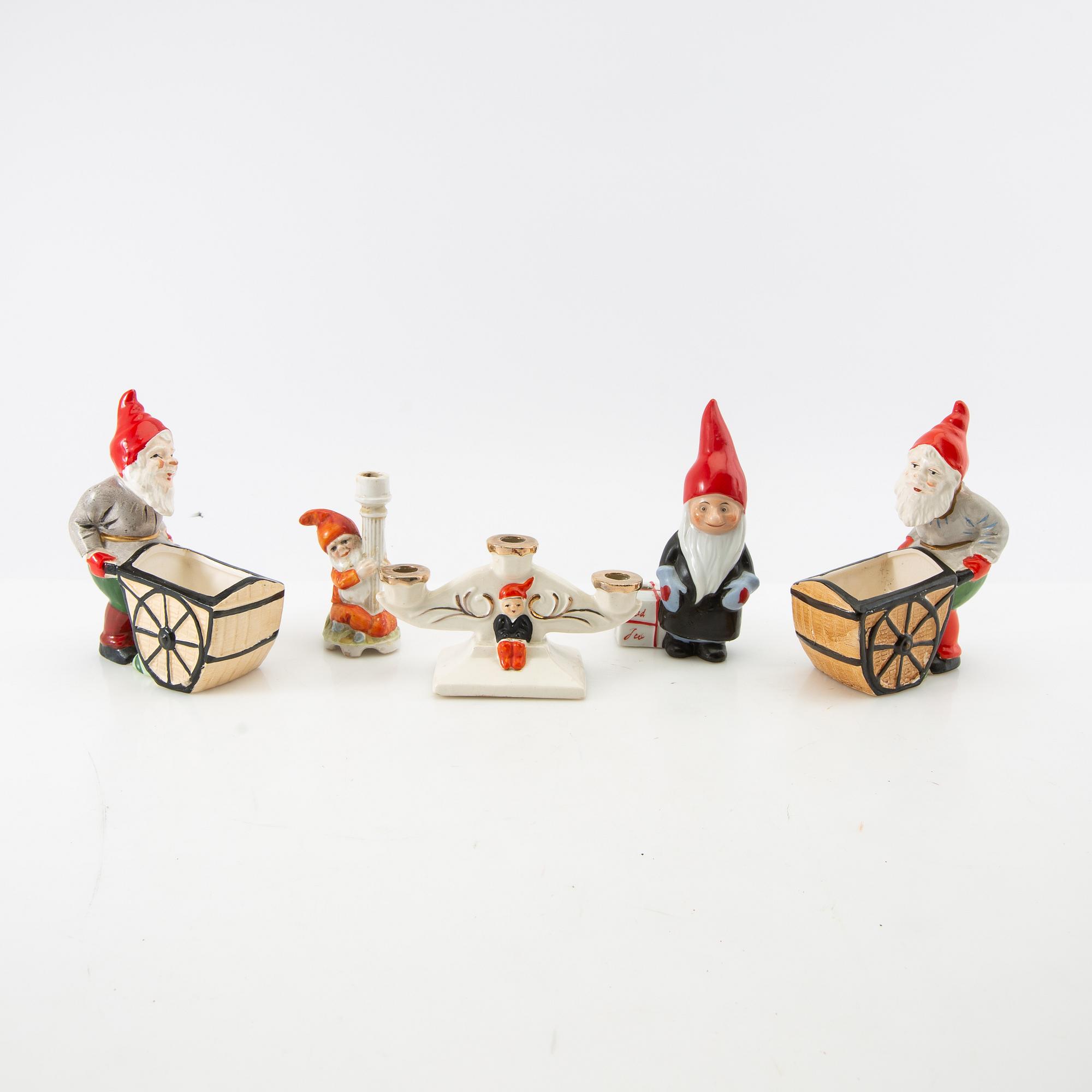 A collection of gnomes 28 pcs 20th century.