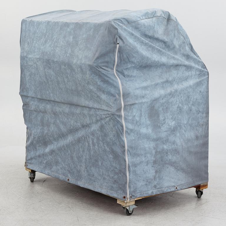 Trädgårdssoffa, "The Garden Haven Captain Seat Lounger", Mygind Design Scandinavia.