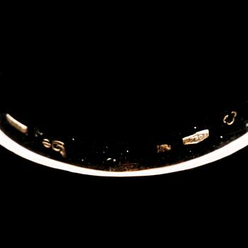 RING, 18K vitguld med 6 briljantslipade diamanter, Alessandria, Italien. Vikt 3,8 g.