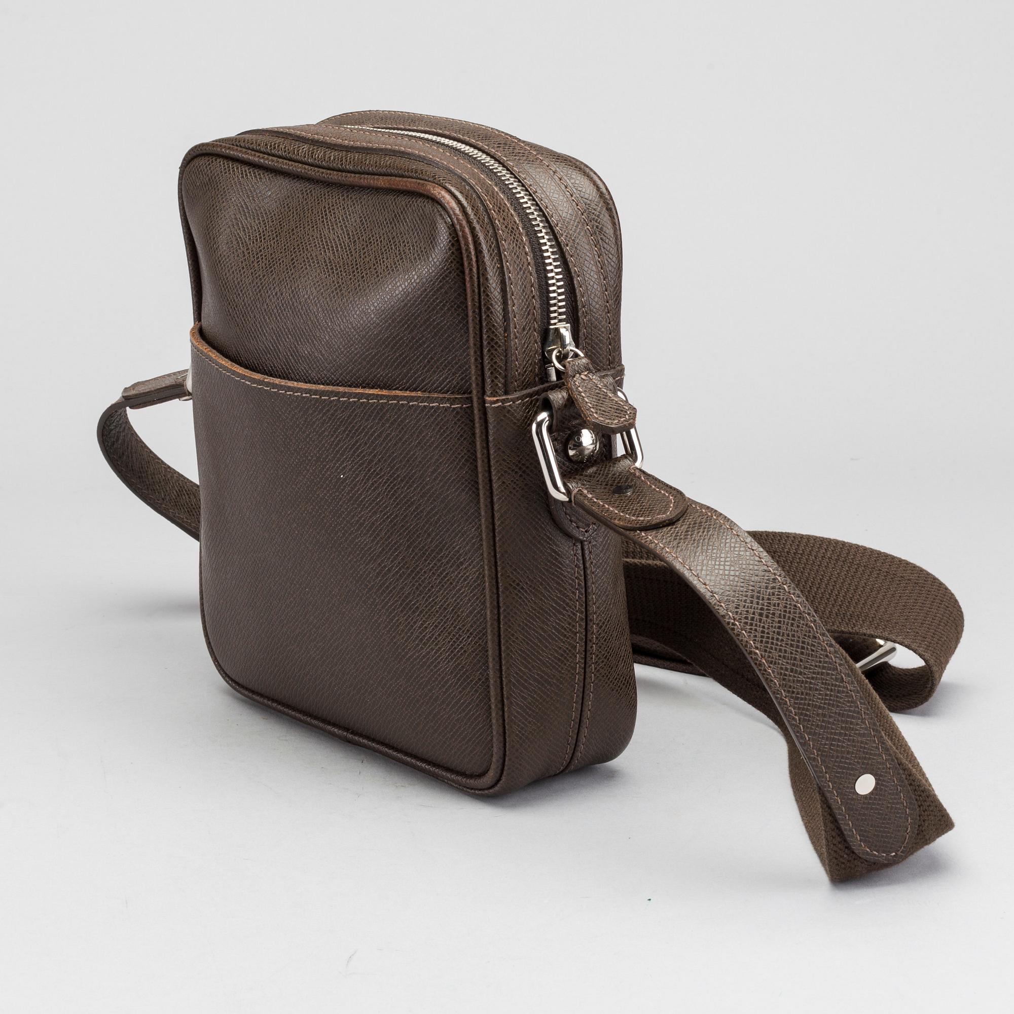 LOUIS VUITTON, väska.