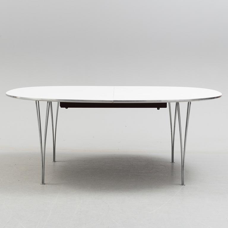 BRUNO MATHSSON & PIET HEIN, matbord, "Superellips" för Fritz Hansen med iläggskivor.