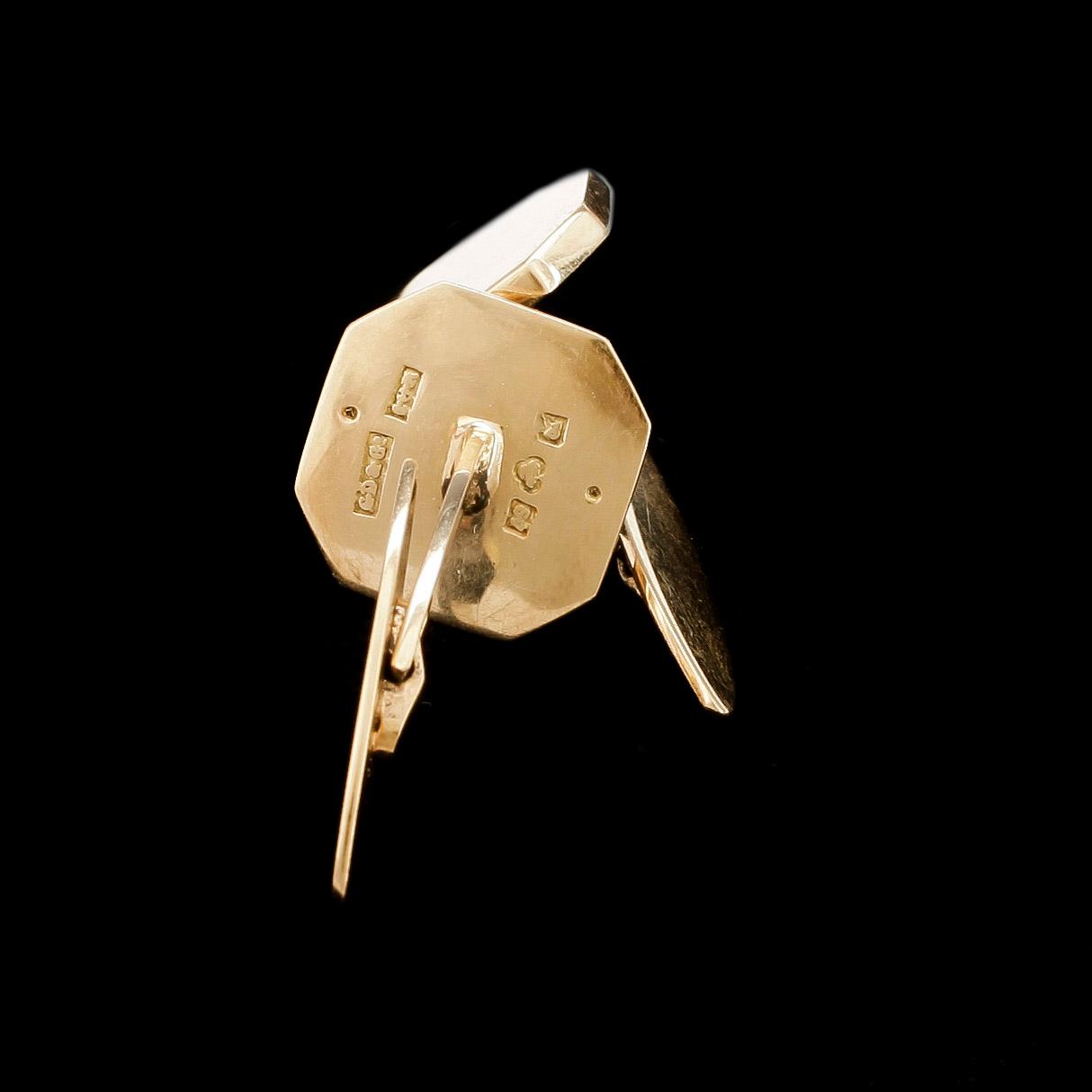 MANSCHETTKNAPPAR, 18K guld, G Dahlgren & Co, Malmö, 1920. Vikt ca 6g.