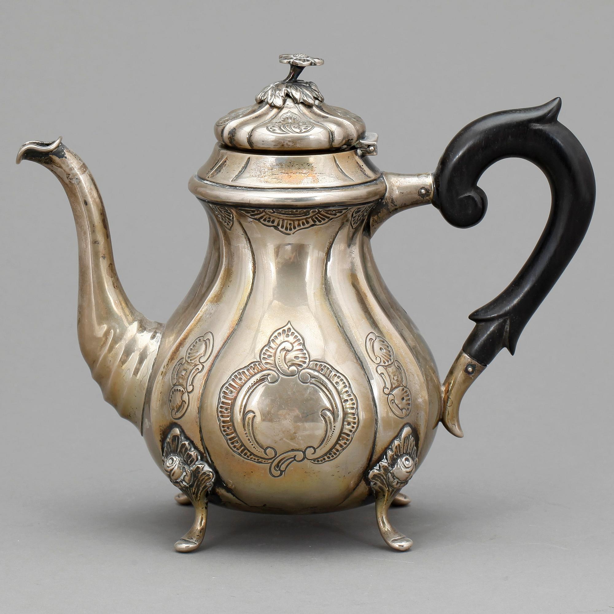 KAFFEKANNA, silver, importstämplar, 18/1900-tal. Vikt ca 419g.