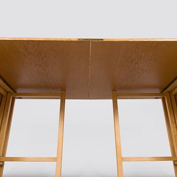 Bruno Mathsson, A 1940s / 1950s oak and birch "Maria flap" folding table for Mathsson International Värnamo.