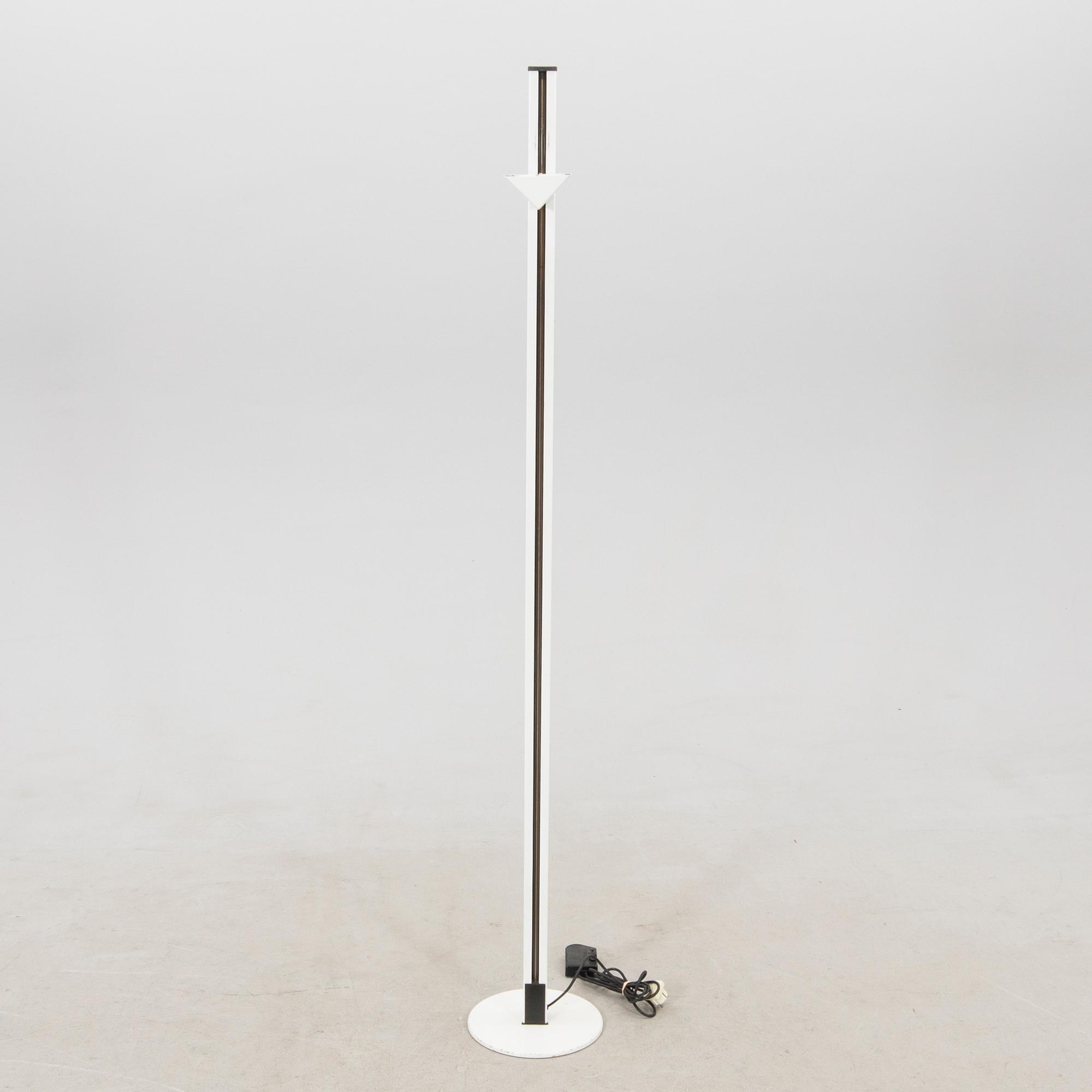 Analisi Uno golvlampa uplight för Egoluce.