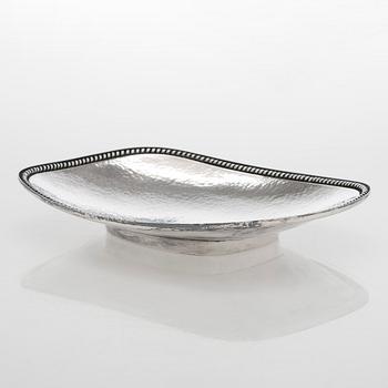 Väinö Hamara, A silver bowl, Helsinki 1965.