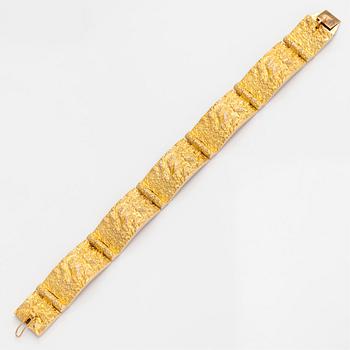 Björn Weckström, a 14K gold 'Velvet clouds' bracelet for Lapponia 1968.