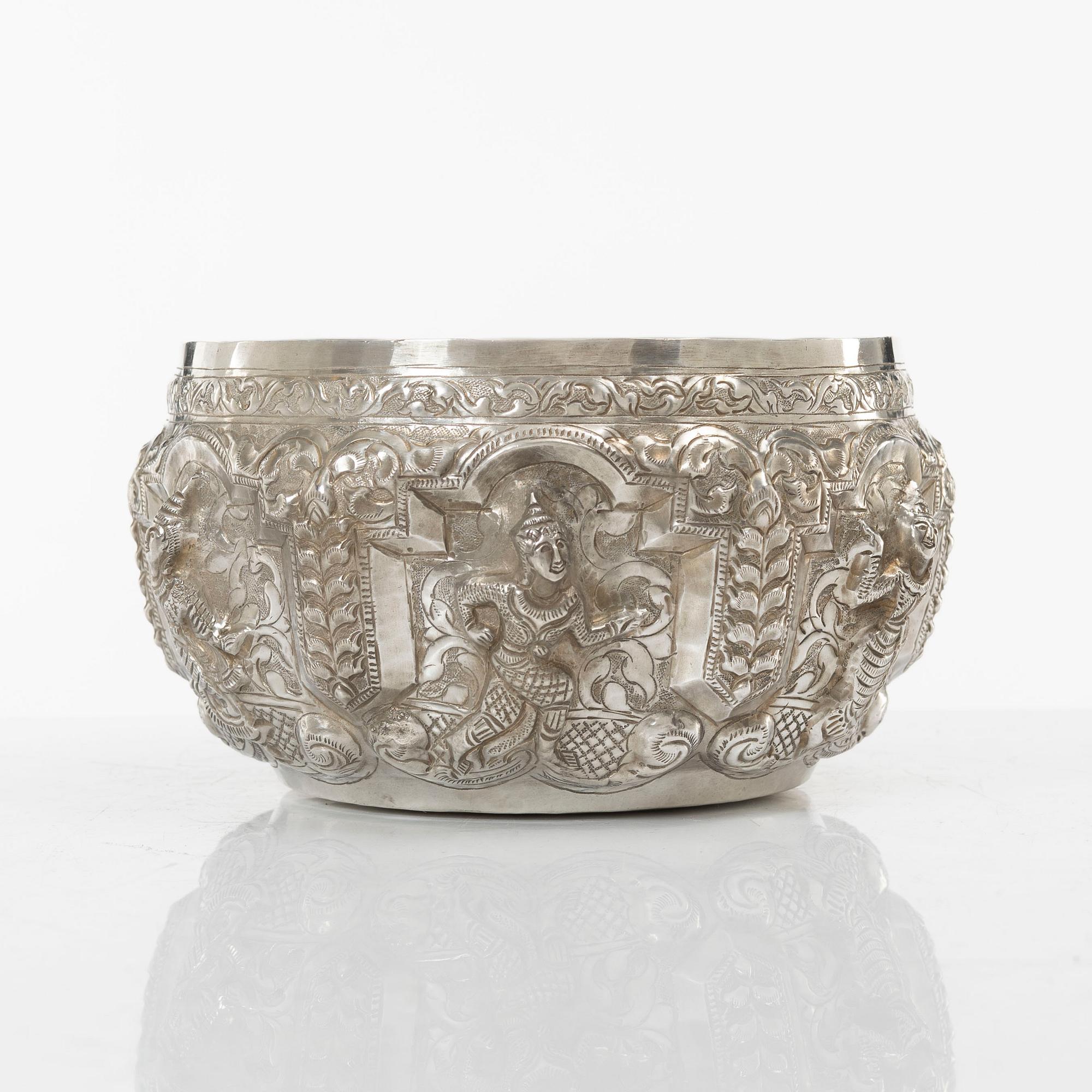 Bowl, silver, probably Thailand with Swedish import marks, weight 298 g.