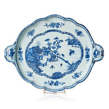 1139. A blue and white Chinese Export tray, Qing dynasty, Qianlong (1736-95).