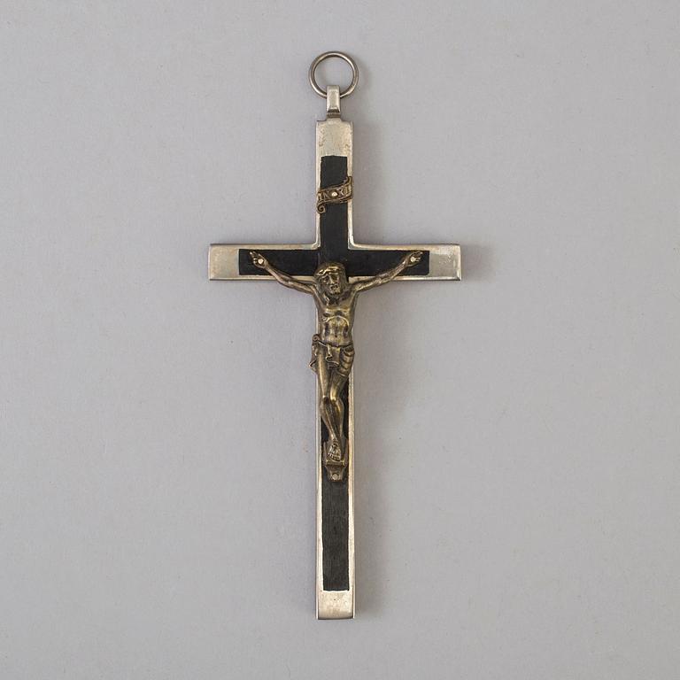 AN ART DÉCO PEWTER AND WOOD CRUCIFIX, 1930s.