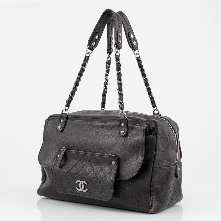 Chanel, A brown caviar leather bag, 2006-2008.