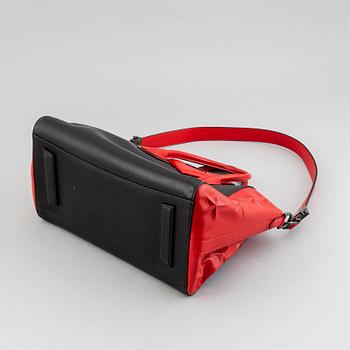 Givenchy, a black and red leather 'Antigona' handbag.