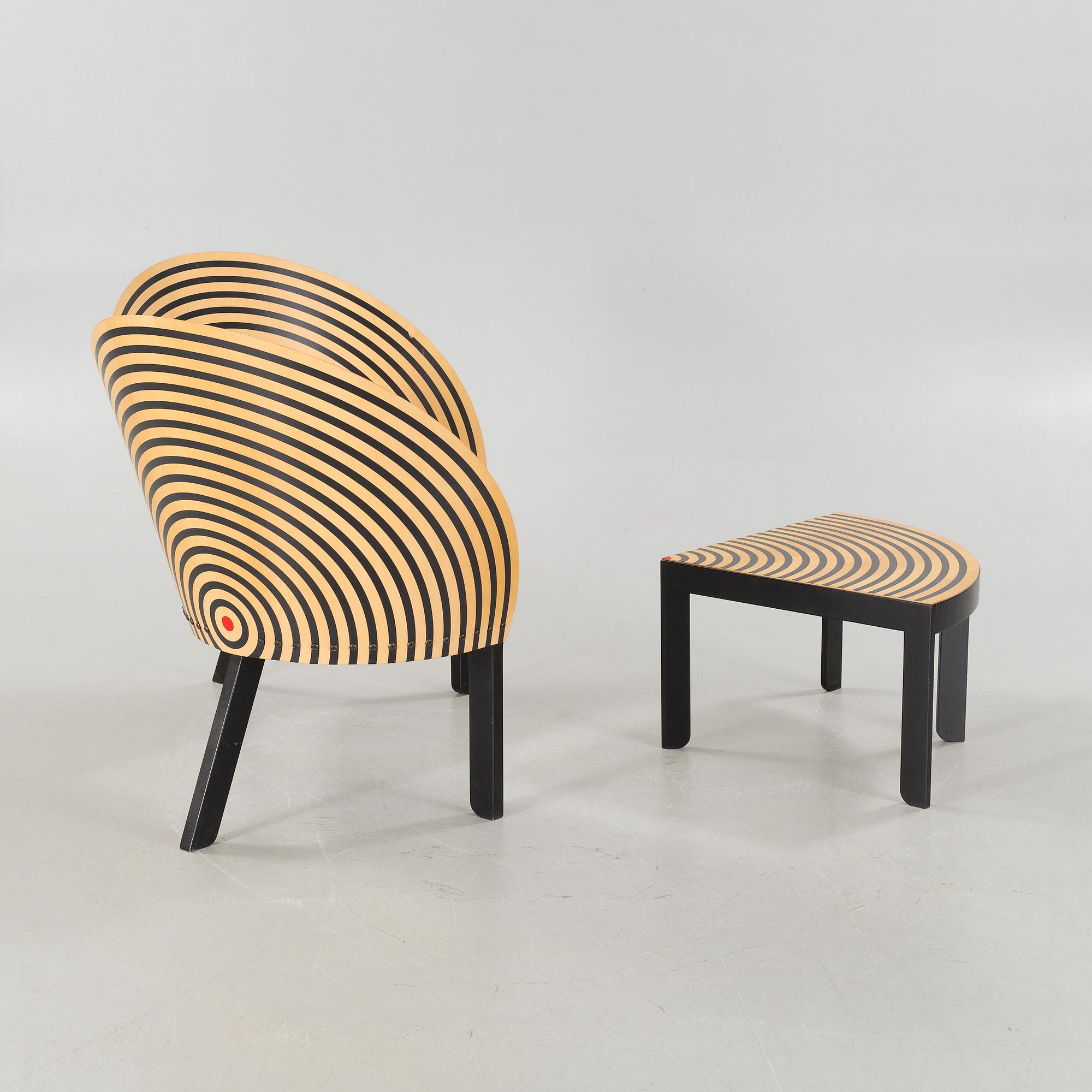 A bench and a table called "Bench for two" / 2600 & 2601, designed approx 1989 by Nanna Ditzel, by Frederica Stolefabrik.