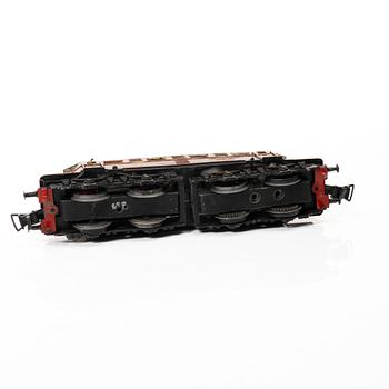 Märklin, locomotives, 7 pcs, railbus, 2 parts, as well as cars, 7 pcs, Germany.