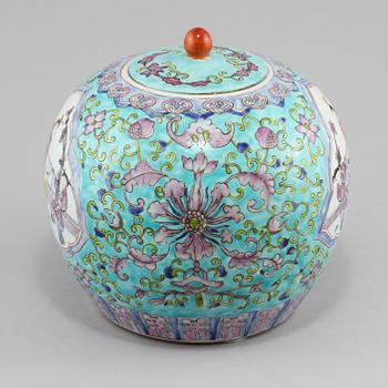 LOCKBOJAN, porslin, Kina, 1900-tal.