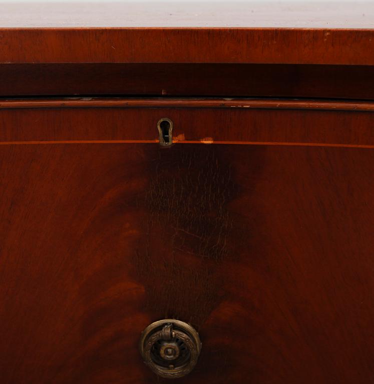 SIDEBOARD, regency stil, 1900-talets andra hälft.