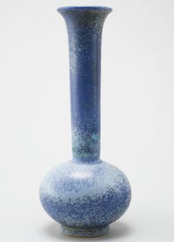 GUNNAR NYLUND, three vases in ceramic, Rörstrand, from the second half of the 20th century.