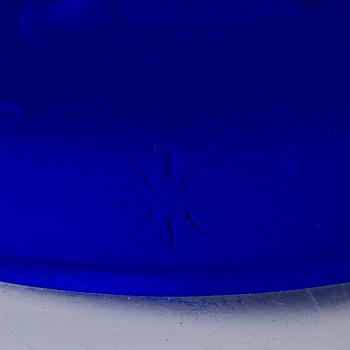 Yves Klein, "La Terre Bleue".