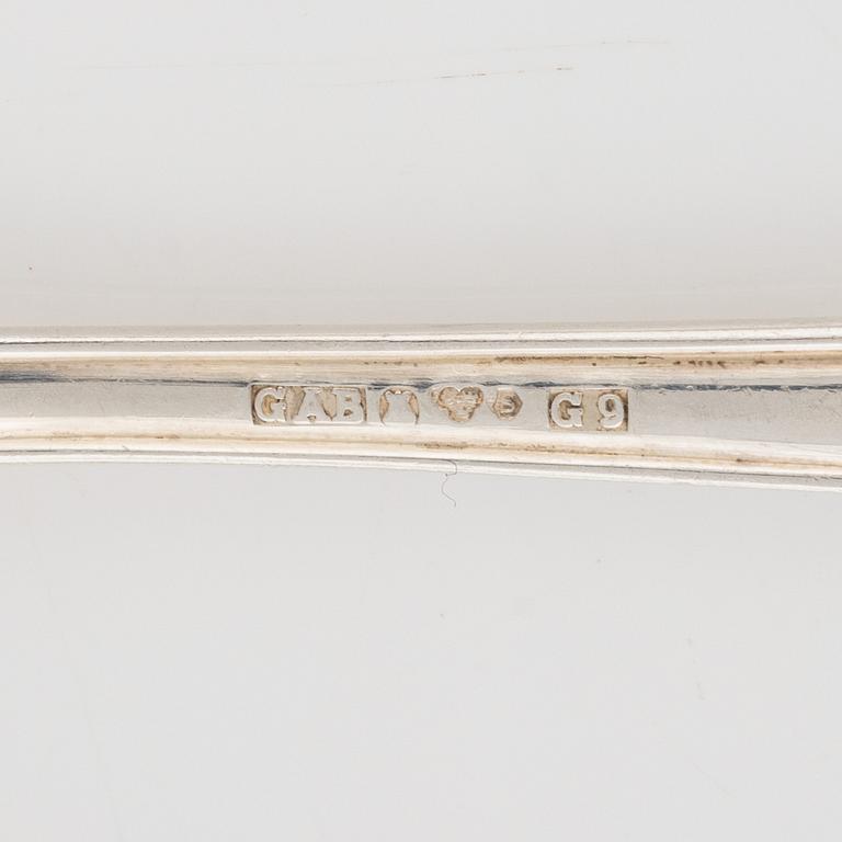 GAB, bestick, 81 st, silver, modell "Svensk (Rund)", Stockholm, omkring 1900-talets mitt.