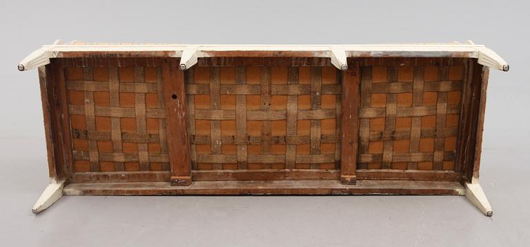 TRÅGSOFFA, sengustaviansk, 1700-/1800-tal.