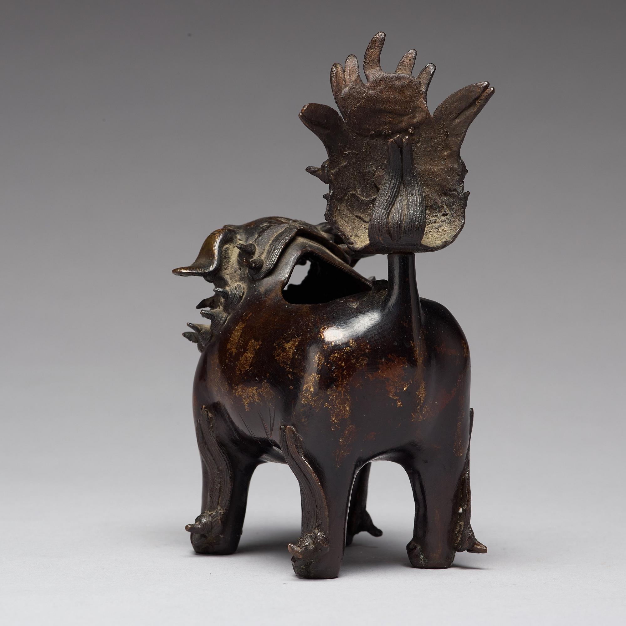RÖKELSEKAR, brons. Qingdynastin, 1800-tal.