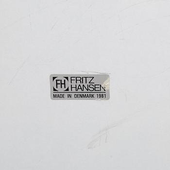 Bruno Mathsson & Piet Hein, matbord, "Superelips", Fritz Hansen, Danmark, 1981.