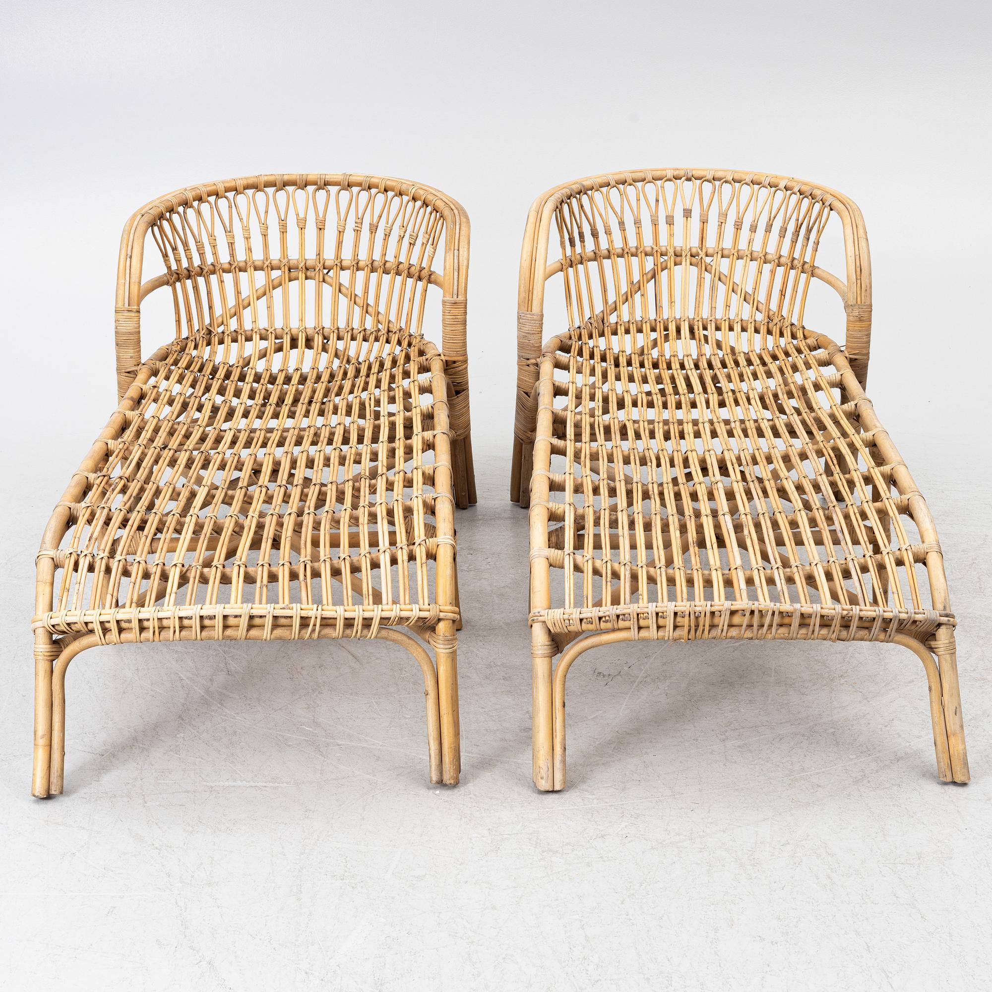 Lounge chairs, a pair, modern production.