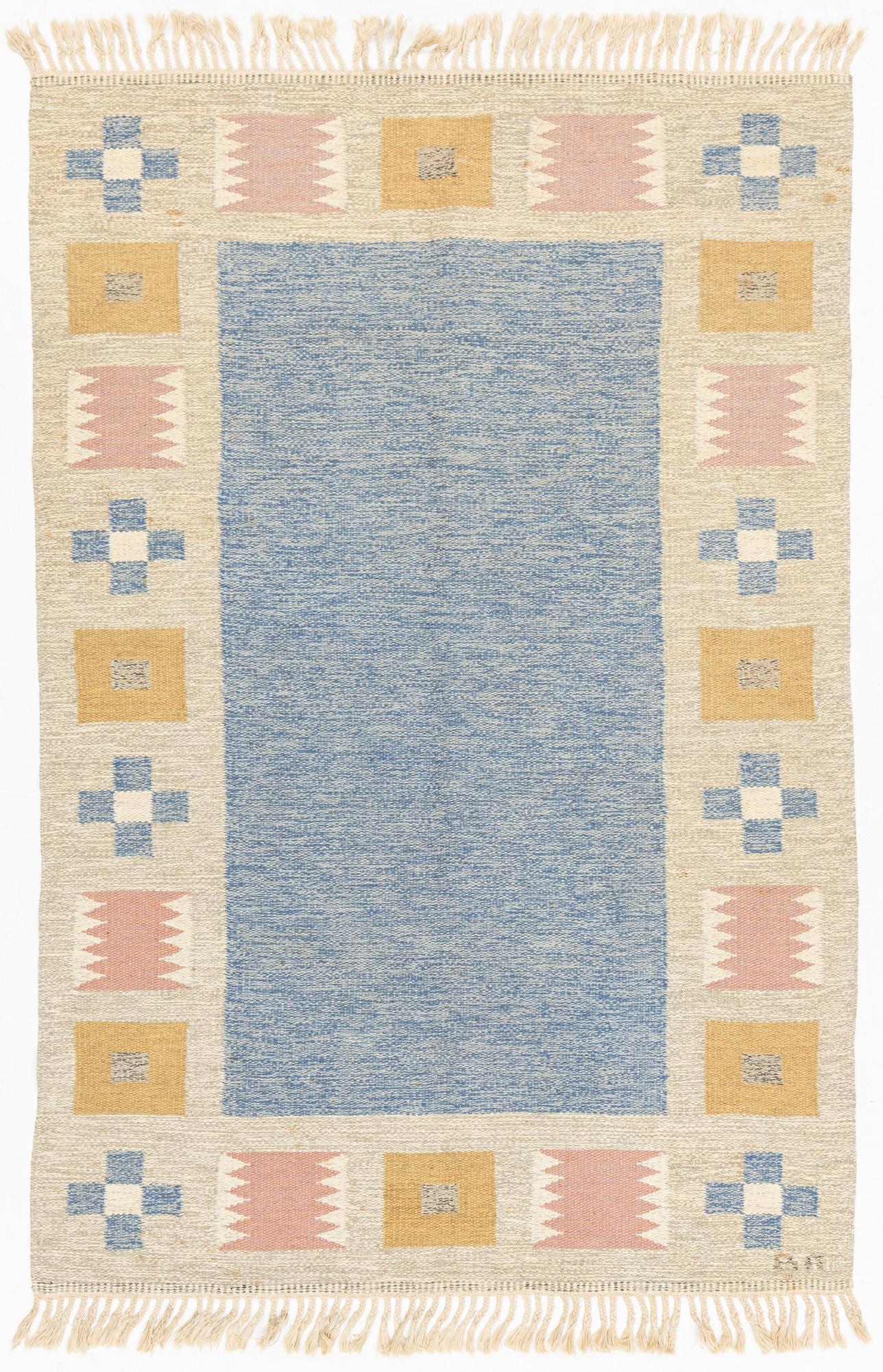 Birgitta Södergren, probably. A Swedish flat weave carpet, signed, circa 203 x 135 cm.