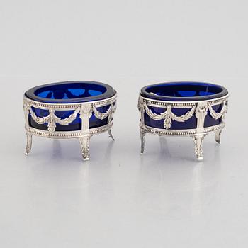 Saltkar, ett par, silver, Stockholm, 1787, Sengustavianska.