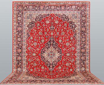 A Keshan carpet, approx. 418 x 315 cm.