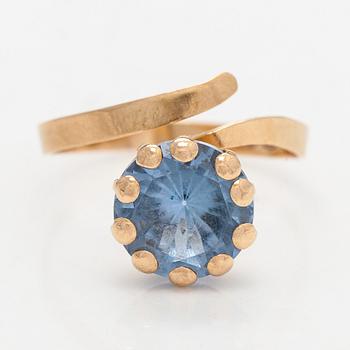 Ring, faceted topaz, 14K gold, Salovaara, Turku 1976.