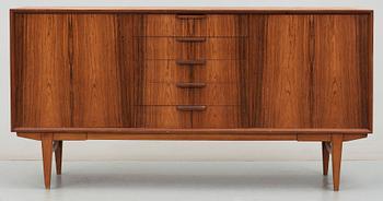 SIDEBOARD, Sverige, 1900-talets mitt.