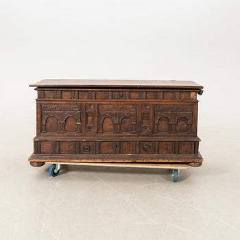 Cassone Renaissance style 19th century.