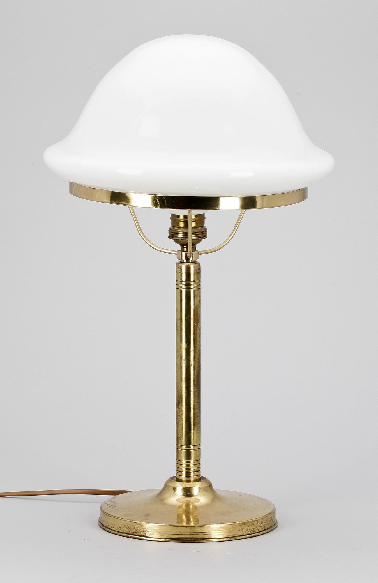 BORDSLAMPA, 1900-tal.