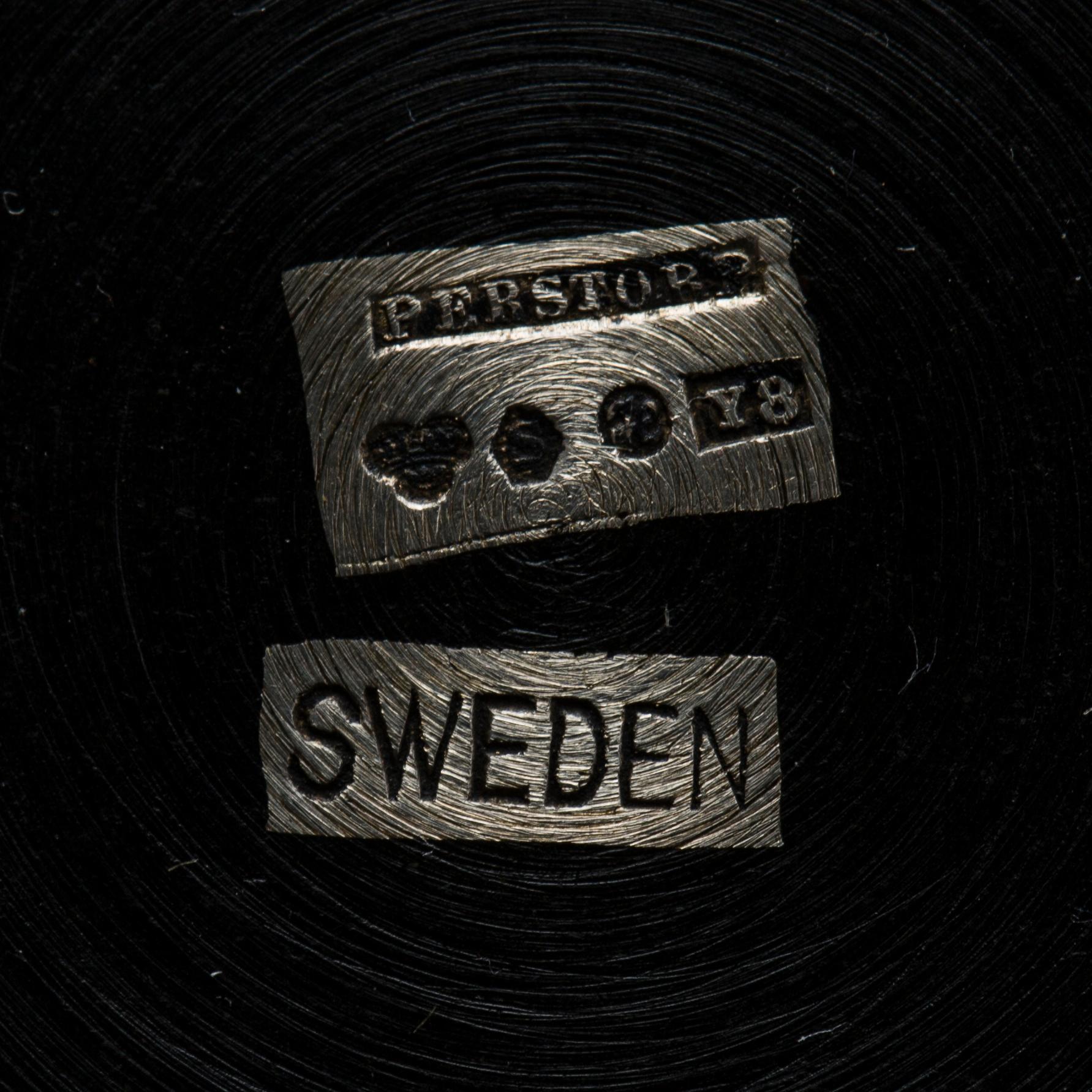 TALLRIKAR OCH COASTERS, 14 delar, isolit och silver, Perstorp.
