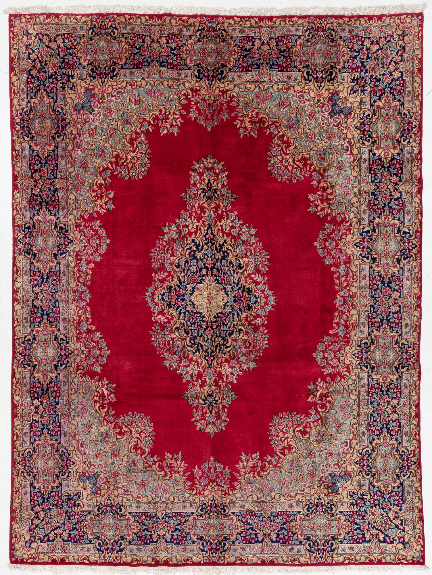 Carpet, Kirman Laver, semi-antique, 392 x 296 cm.