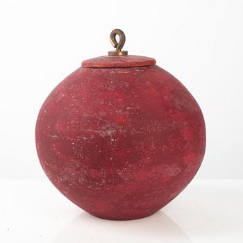 Anja Notini, an urn with cover, own workshop, Salstjö-Boo.