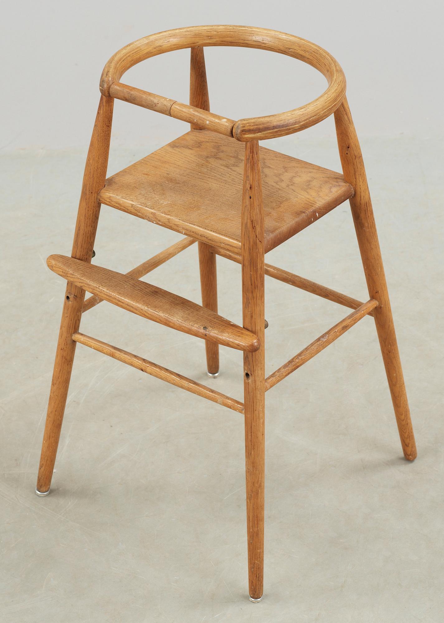 BARNSTOL, Nanna & Jörgen Ditzel för A/S Kolds Savverk, formgiven 1955.