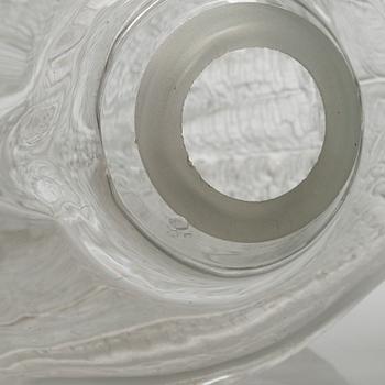 Timo Sarpaneva, a 'Shadows' sculpture from Finlandia series, signed Timo Sarpaneva, Iittala.